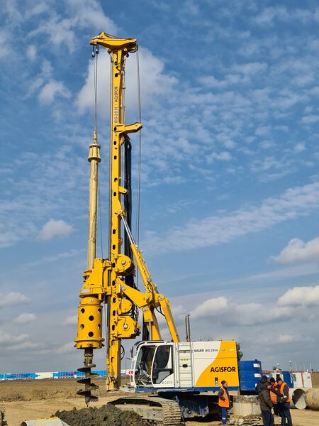 Muncitor necalificat, muncitor sondor